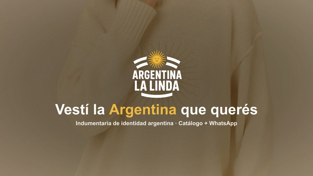 Sitio web de Argentina La Linda mostrando el catálogo de indumentaria argentina con botones de compra por WhatsApp